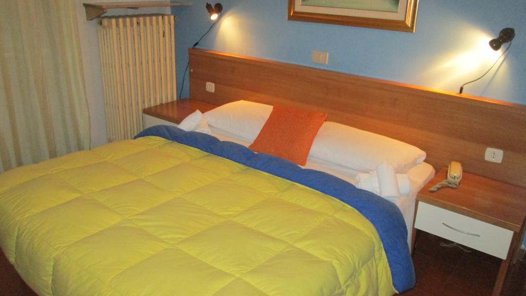 Ca' Grande Hotel Милано Екстериор снимка