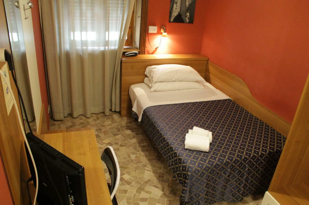 Ca' Grande Hotel Милано Екстериор снимка